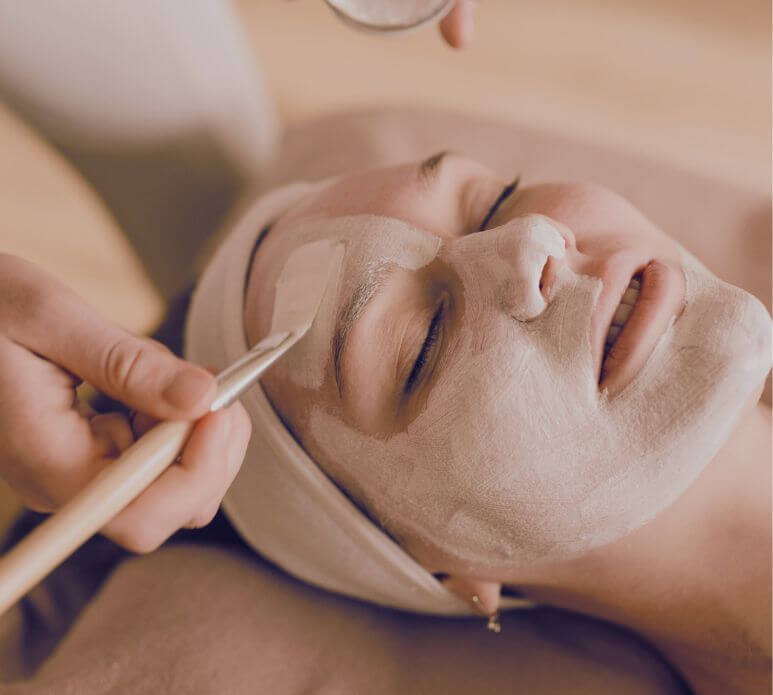 Professional facial treatment at Minh Lashes Beauty Clinic for deep cleansing and glowing skin.